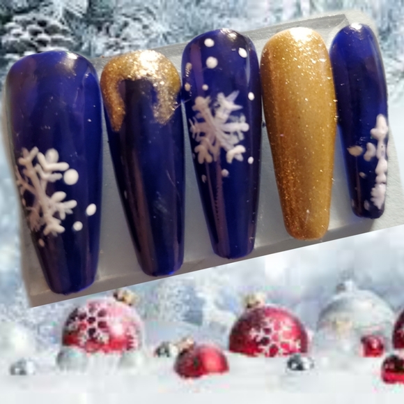 Gold Snow - Picture 1 of 3